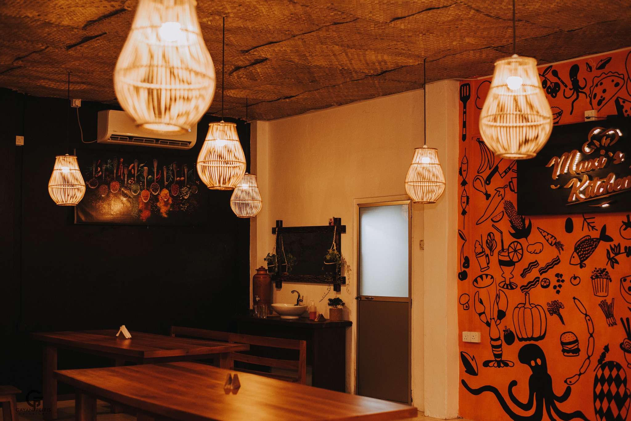 Maxi's Kitchen Interior
